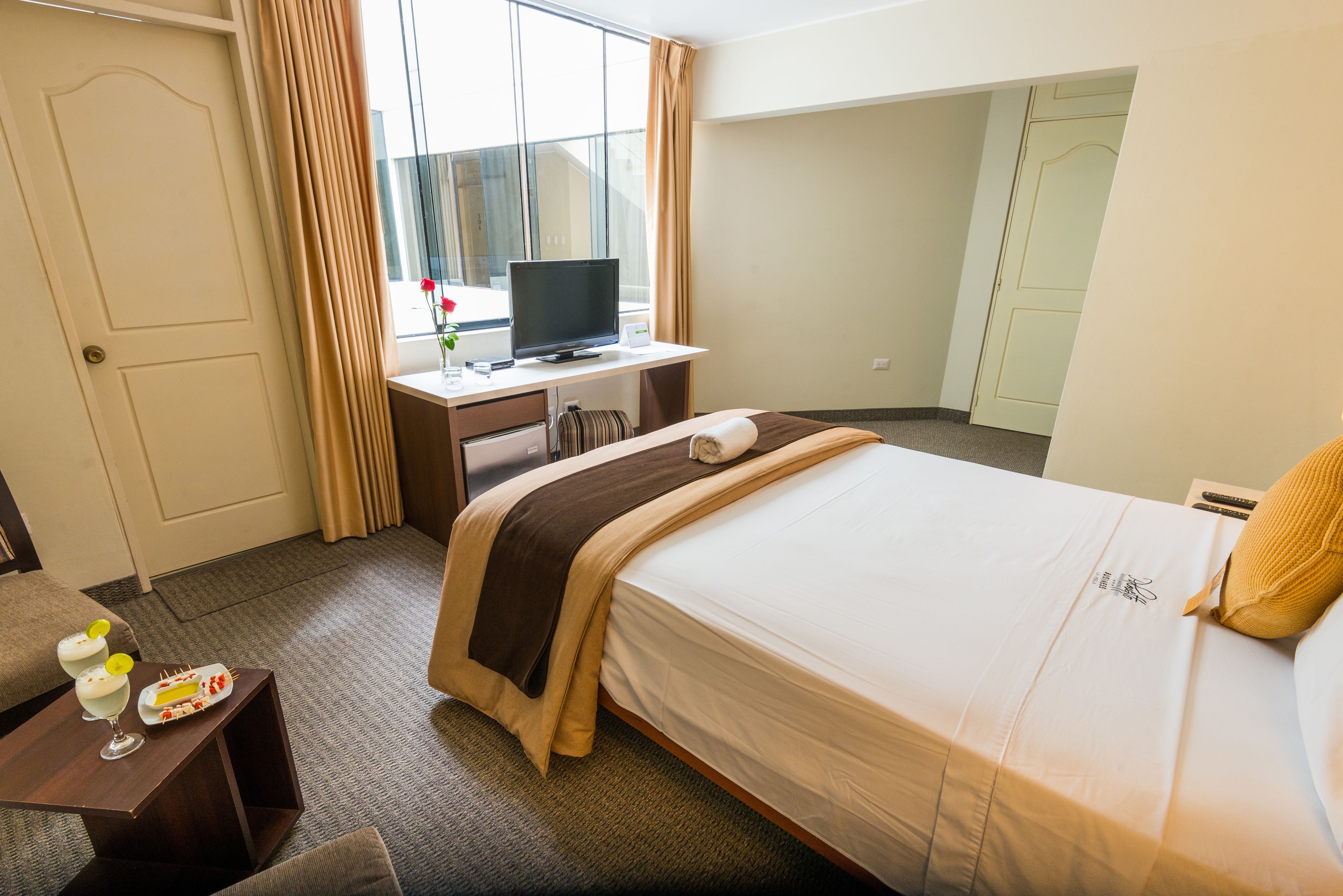 Foto - Palmetto Hotel Business La Perla