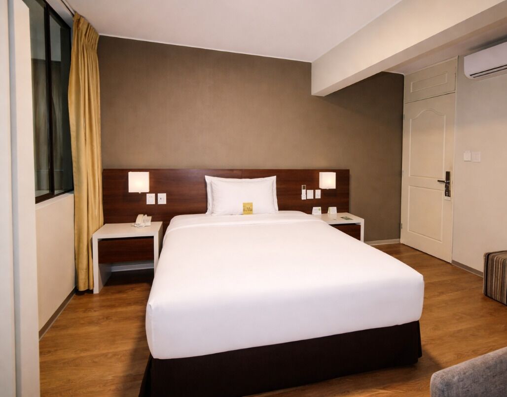 Standard Double | Minibar, värdeförvaringsskåp på rummet och skrivbord