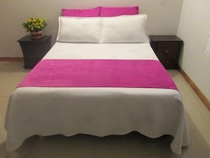 Apartment, 3 Bedrooms | 2 bedrooms, rollaway beds, free WiFi