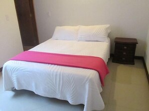 Apartment, 3 Bedrooms | 2 bedrooms, rollaway beds, free WiFi