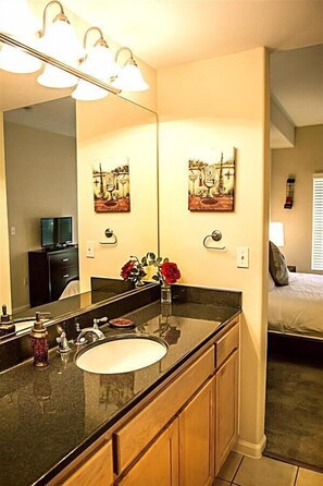 Departamento de lujo, 2 habitaciones, de no fumar, cocina | Baño