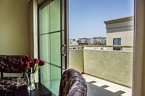 Departamento de lujo, 3 habitaciones, de no fumar, cocina | Vista desde la habitación
