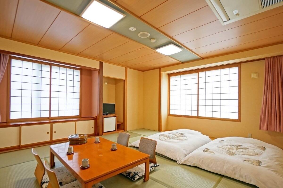 傳統客房, 非吸煙房 ( 20m2) | 書桌、免費無線上網、床單