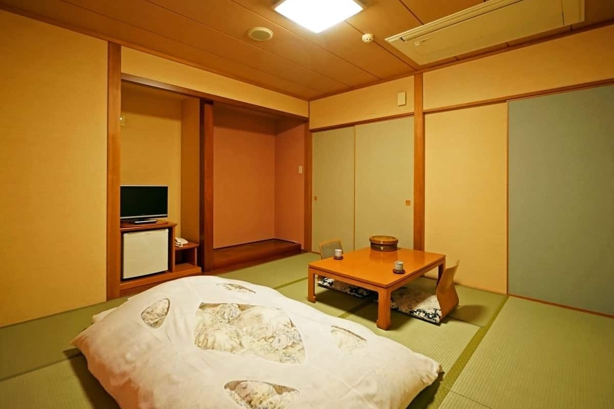 Japanese Room, Non Smoking (13m2) | Desk, free WiFi, bed sheets, wheelchair access