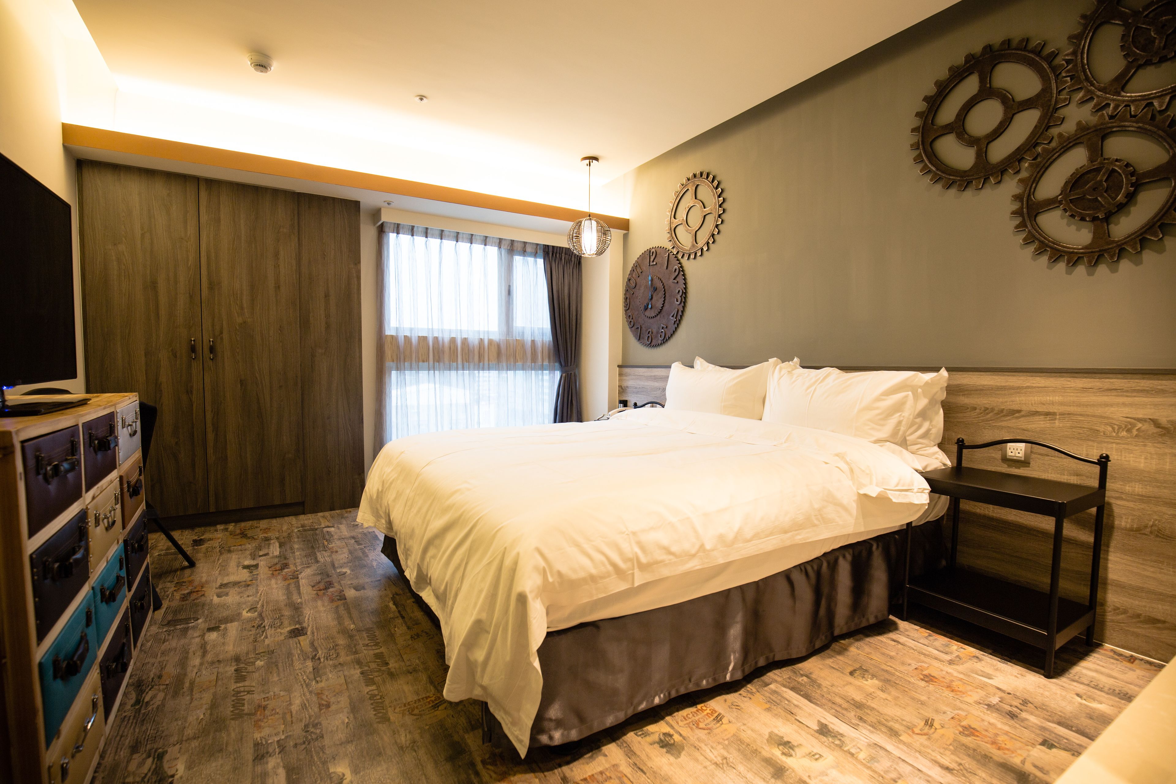 double or twin room | in-room safe, free wifi, bed sheets