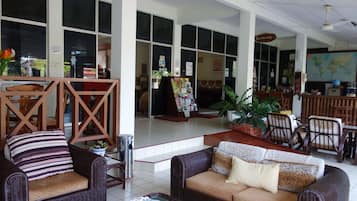 Sala de estar en el lobby