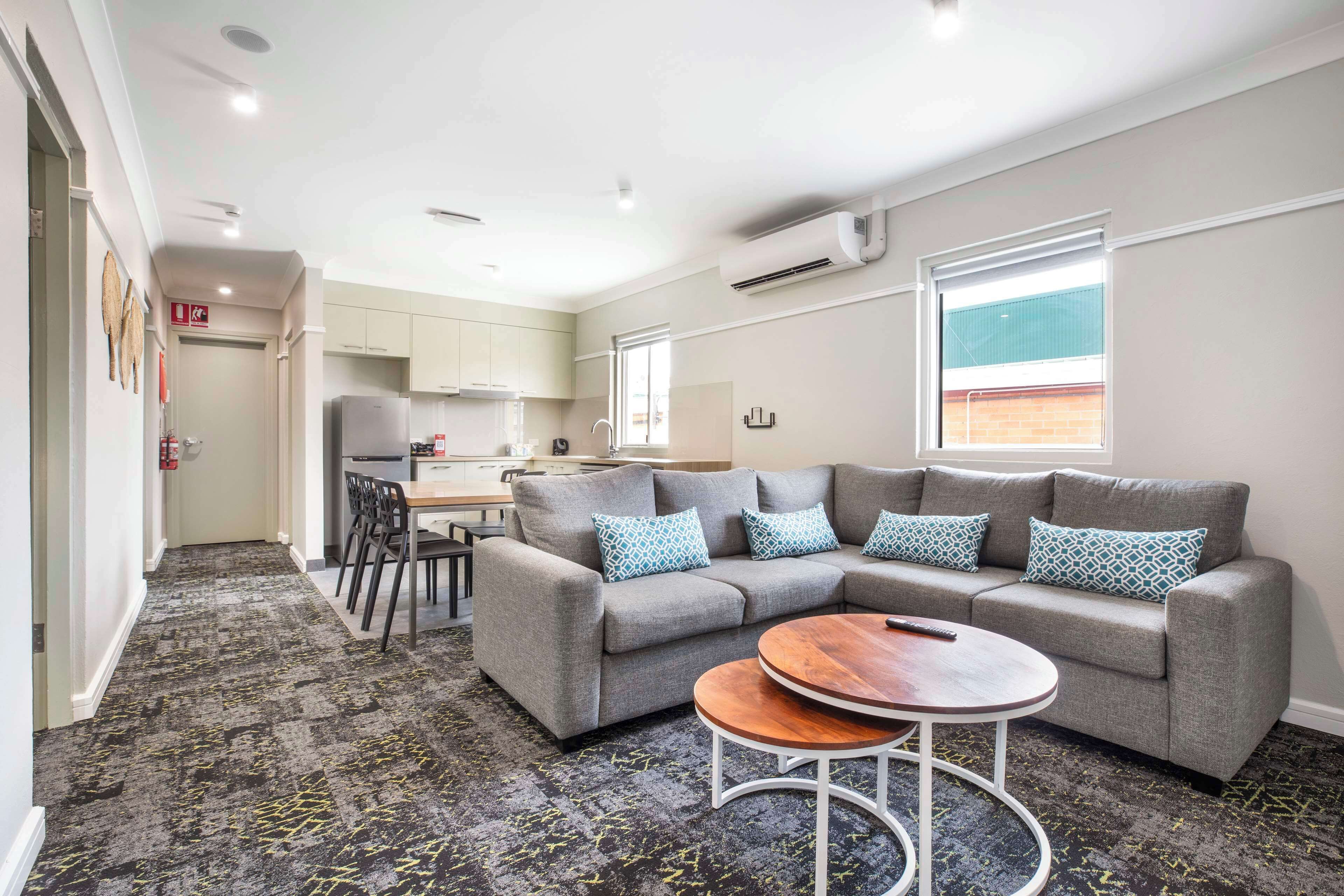 Departamento, 4 habitaciones | Sala de estar