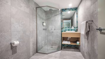 Seife, Shampoo, Toilettenpapier