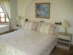 3 bedrooms, in-room safe, iron/ironing board, cribs/infant beds - Villa Sun Guadalupe (San José del Cabo)