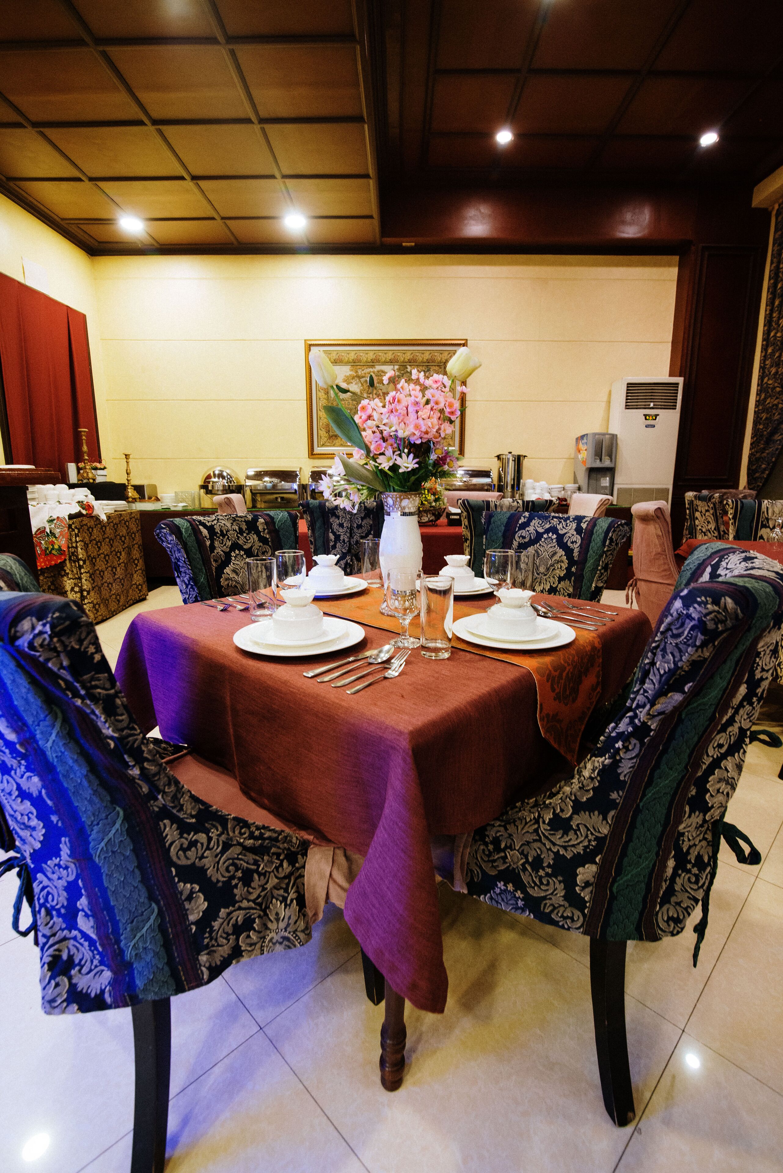 Tägliches inbegriffenes nach Wunsch zubereitetes Frühstück