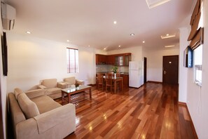  Penthouse Suite City View for 2 pax