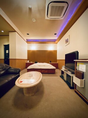 1 bedroom, down duvets, individually decorated, blackout curtains - Hotel Sagano - Adults Only (Kyoto)