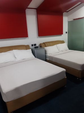 Free WiFi, bed sheets