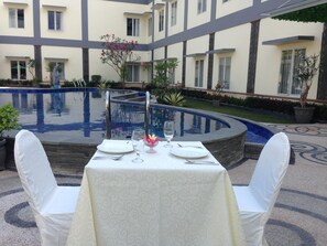 Couples dining - Puri Indah Hotel & Convention (Mataram)