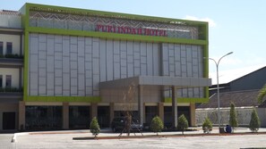 Fachada de la propiedad