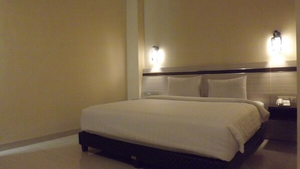Room - Puri Indah Hotel & Convention (Mataram)