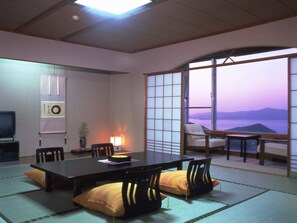 Superior-Zimmer (East Building / Japanese-Style) | Zimmerservice
