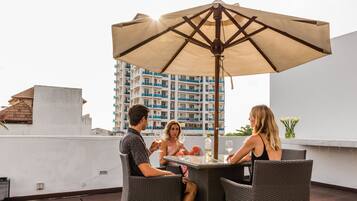 Luxury Villa, 4 Bedrooms | Terrace/patio