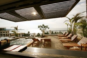 Sundeck - Summer Spring Hotel (Pattaya)