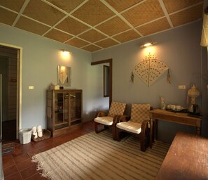 Rollaway beds, free WiFi