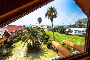 Family House | View from room - Ocean Log Pension (Seogwipo)