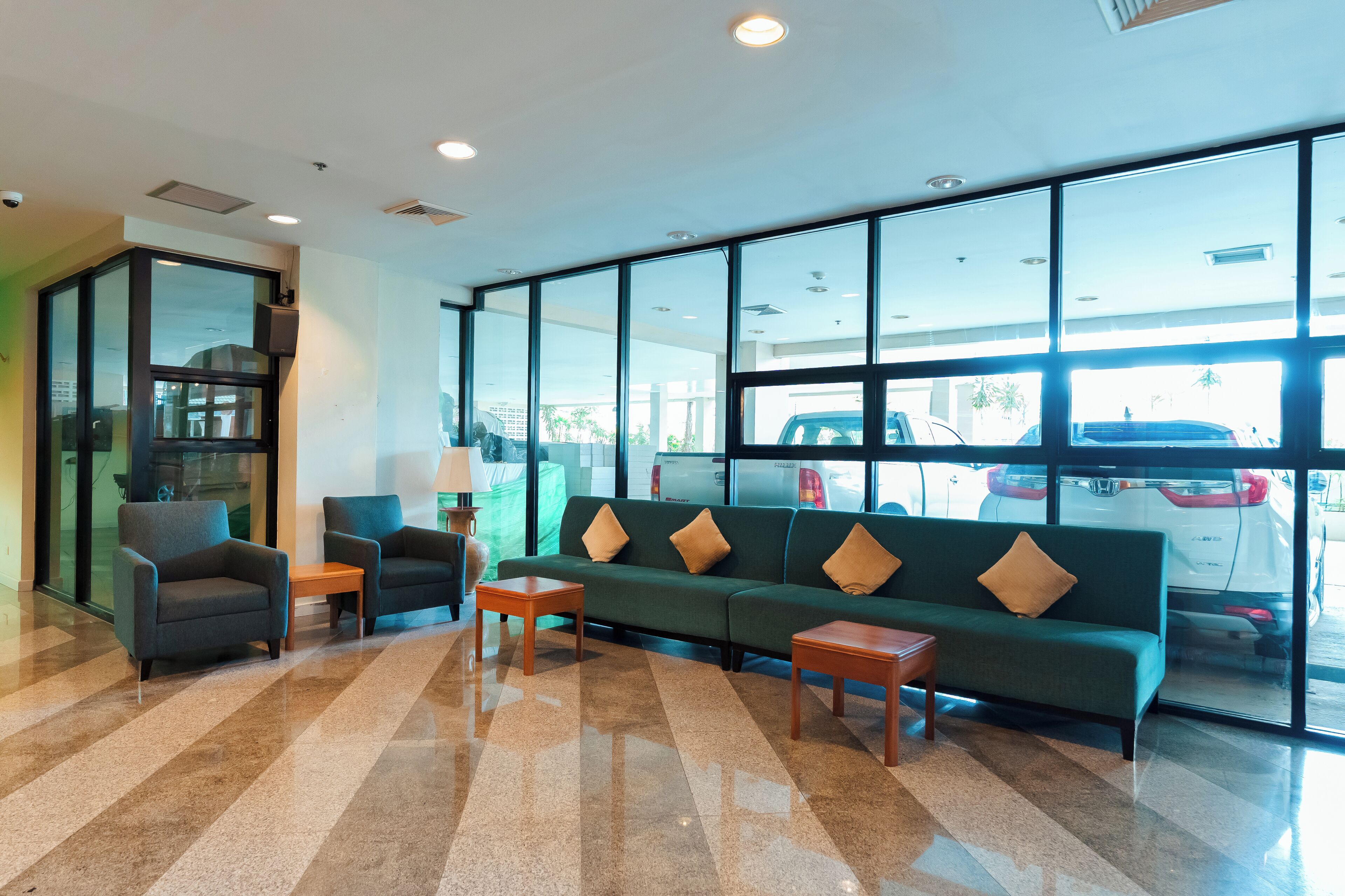 Photo - Sandy Spring Hotel