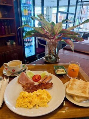 Restaurant - Sandy Spring Hotel (Pattaya)