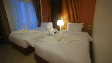Standard Twin Room | Premium bedding, minibar, desk, free WiFi