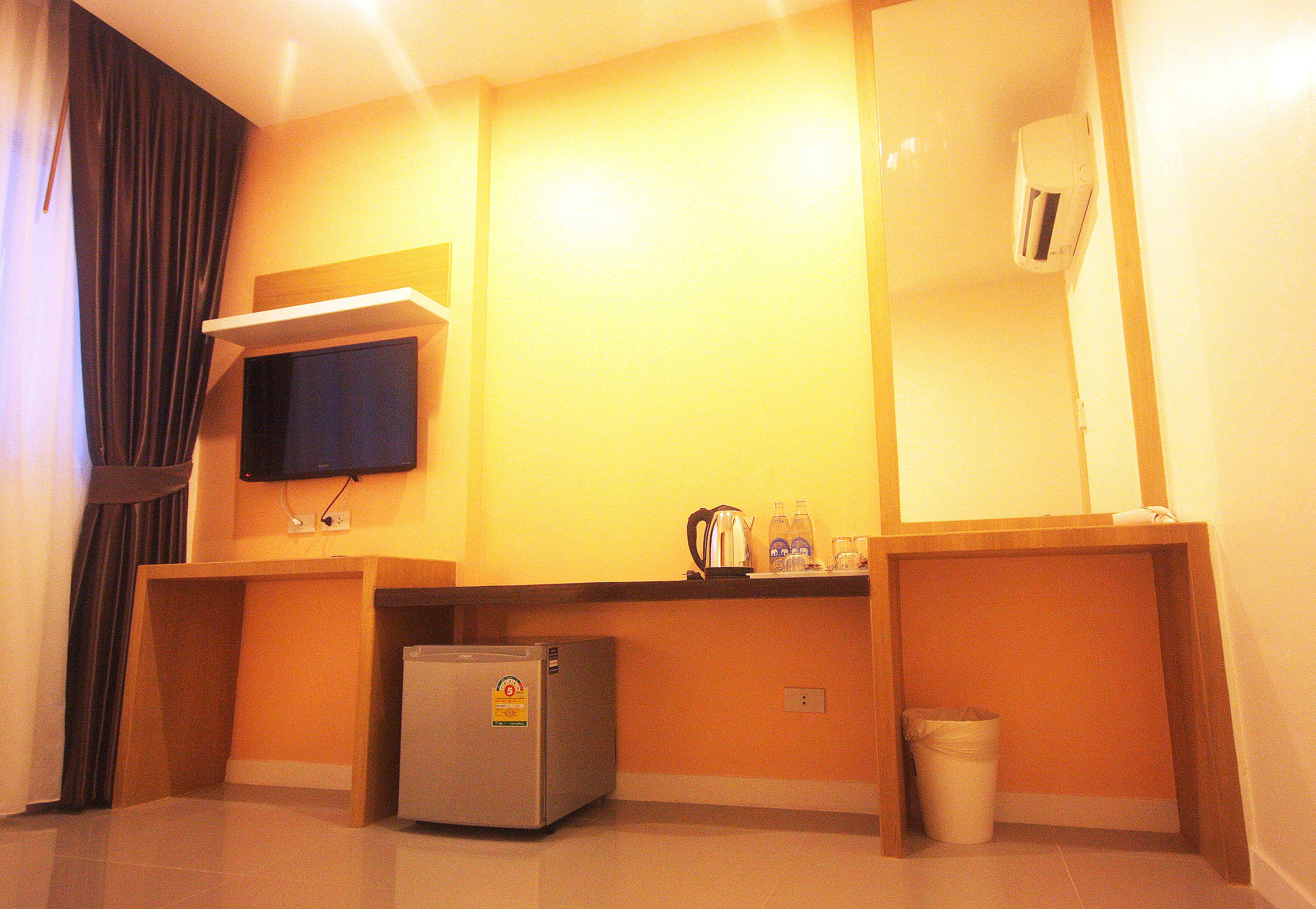 economy single room | premium bedding, minibar, desk, free wifi