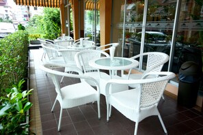 Terrace/patio - Breezotel (Patong)
