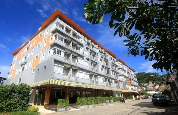 Exterior - Breezotel (Patong)