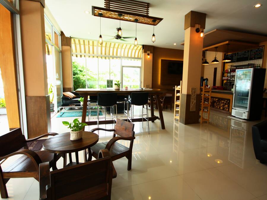 Área de estar no saguão