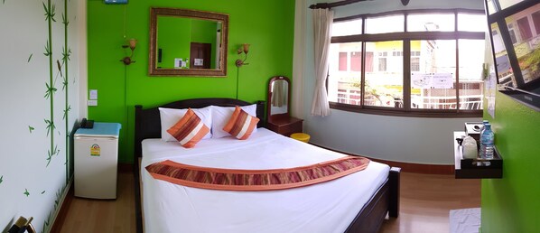 Balcony Double Room | In-room safe, desk, free WiFi