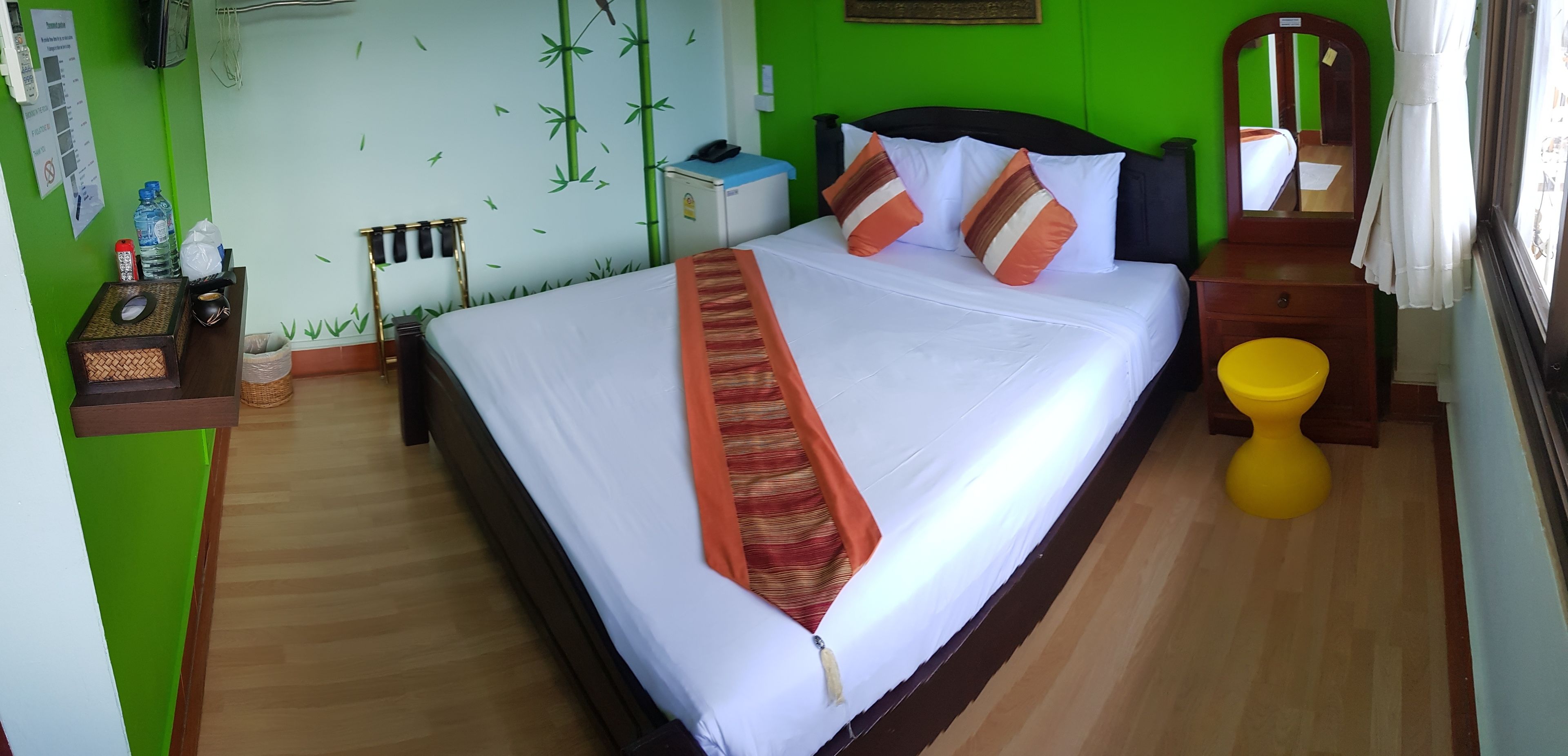 balcony double room | in-room safe, desk, free wifi