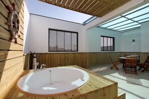 스위트 | 전신 욕조