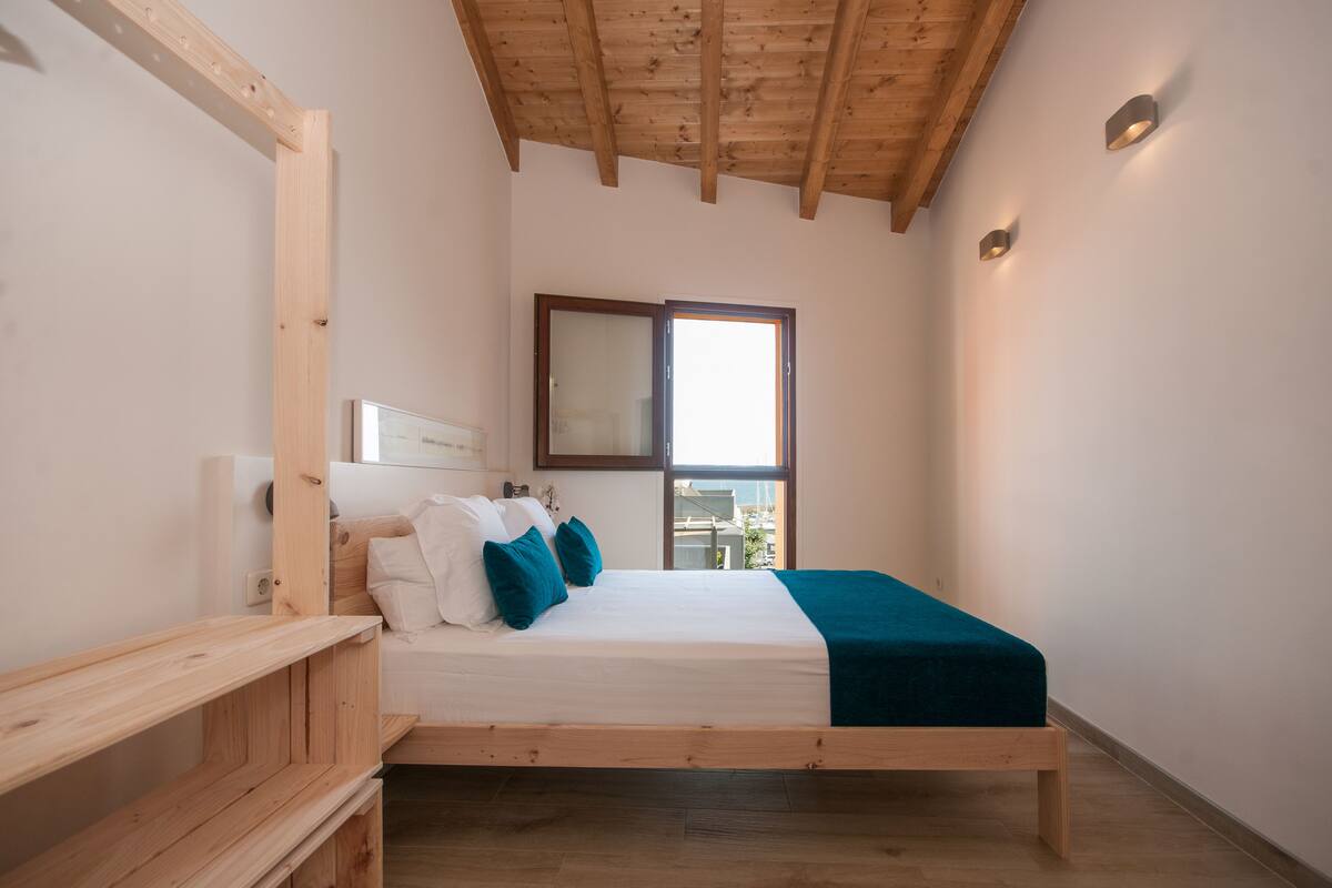 Premium bedding, down duvets, individually decorated