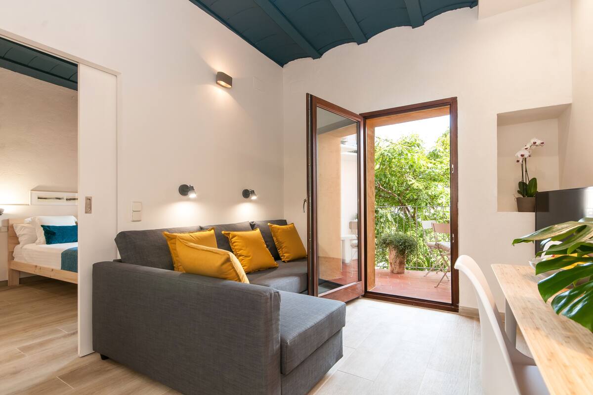ecoGRUSAPARTMENTS MAR | Ruang tamu | 32 inci sebuah televisyen pintar dengan kabel, TV, Netflix