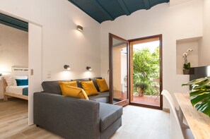 ecoGRUSAPARTMENTS MAR | Ruang keluarga | Smart TV 32-inci dengan saluran TV kabel, TV, dan Netflix