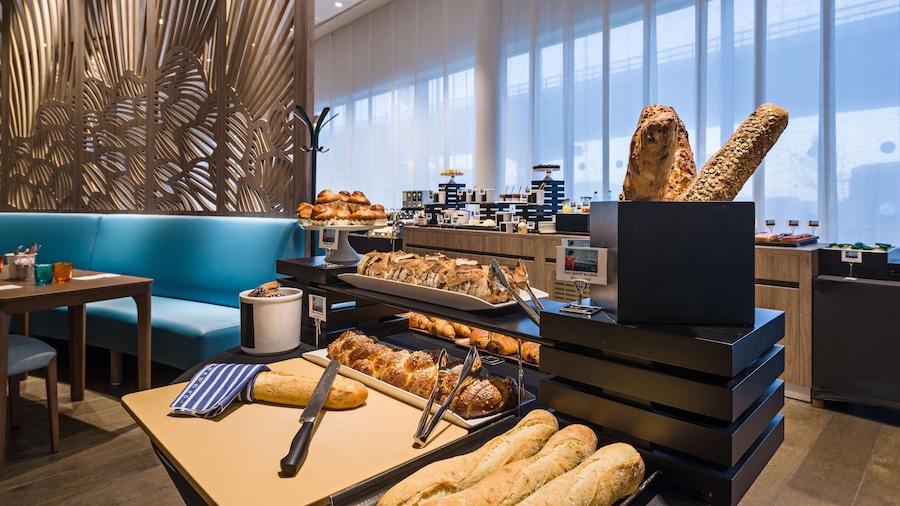 Golden Tulip Marseille Euromed