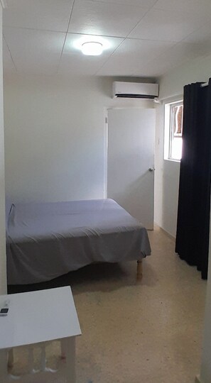 1 Bedroom Apartment Sunny - Damacor Apartments (Willemstad)