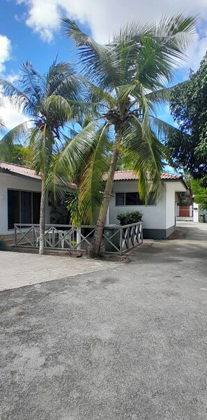 View from property - Damacor Apartments (Willemstad)