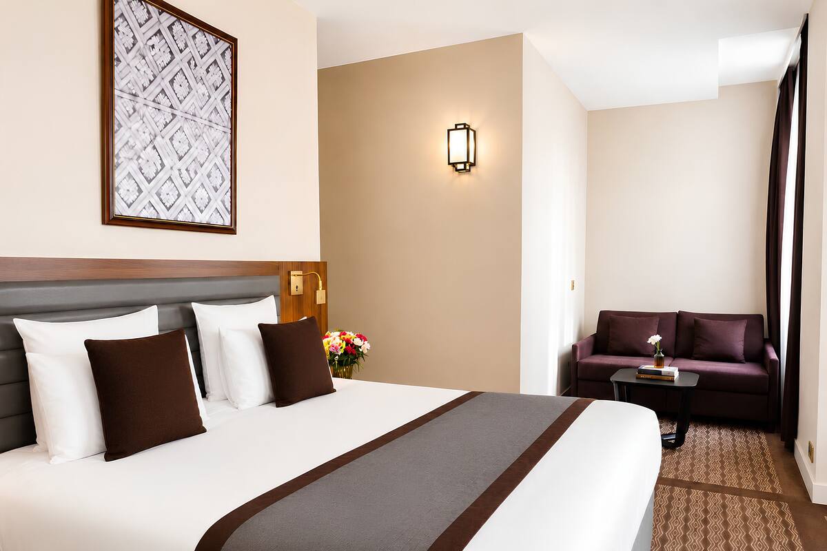 Suíte júnior | Roupas de cama premium, frigobar, cofres nos quartos, escrivaninha