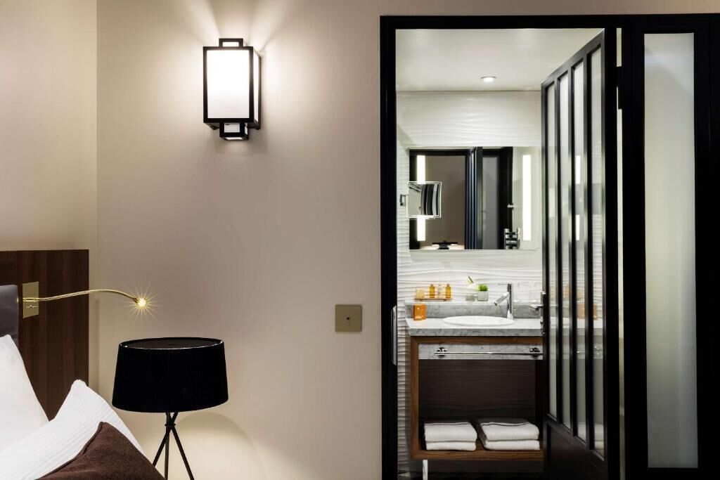 standard room | 1 bedroom, premium bedding, minibar, in-room safe