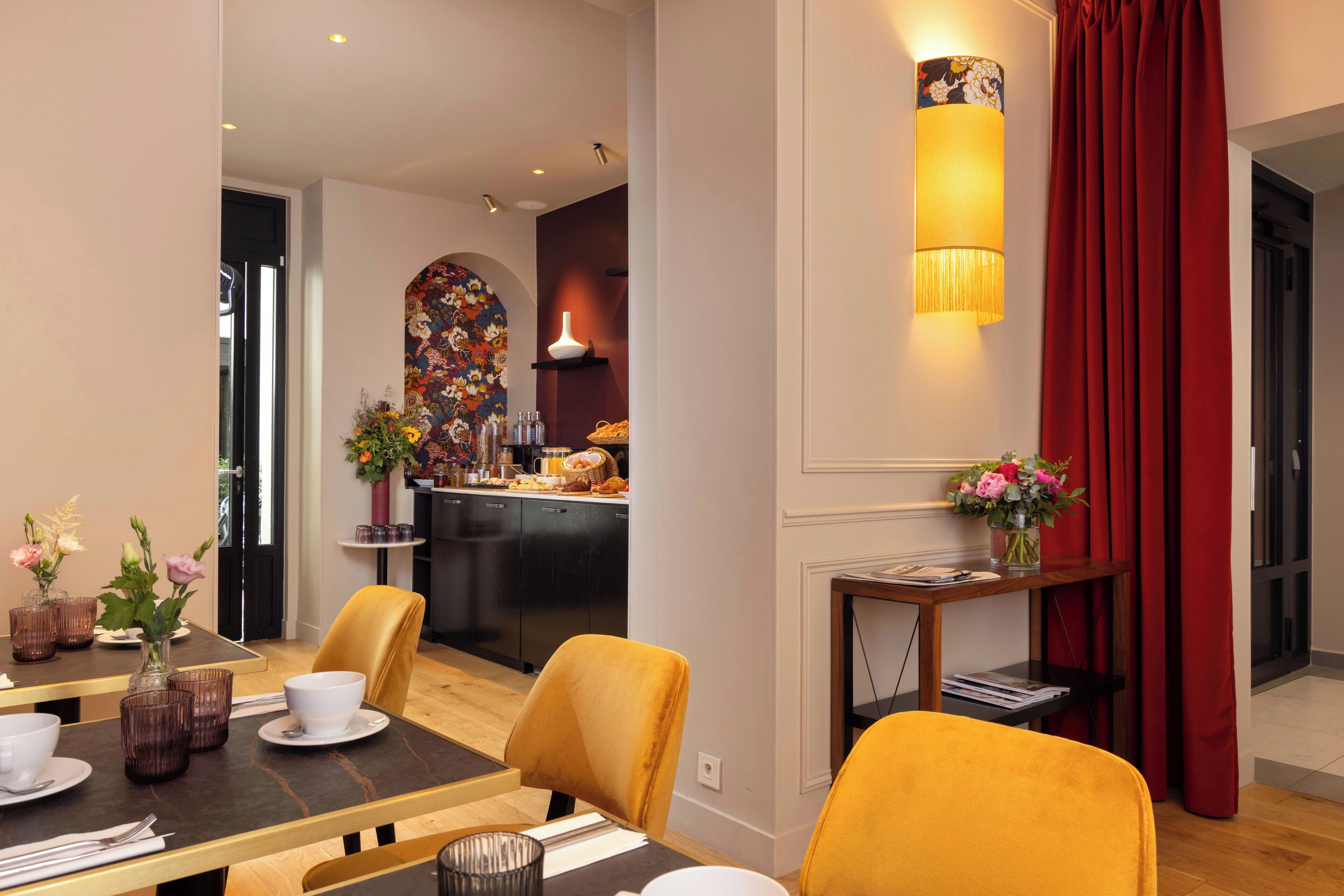 daily buffet breakfast (eur 20 per person)