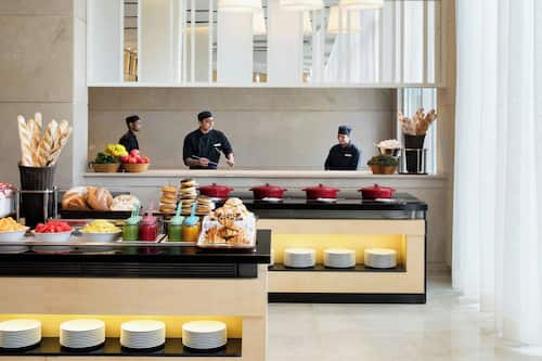 Daily buffet breakfast for a fee