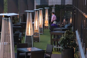 Terrace/patio - Park Regis Birmingham (Birmingham)