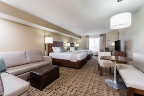 Premium bedding, down duvets, in-room safe, desk - Hawthorn Suites by Wyndham Wheeling at the Highlands (Triadelphia)