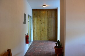 Hallway - Atitlan Villas Qanajuyu (San Antonio Palopo)