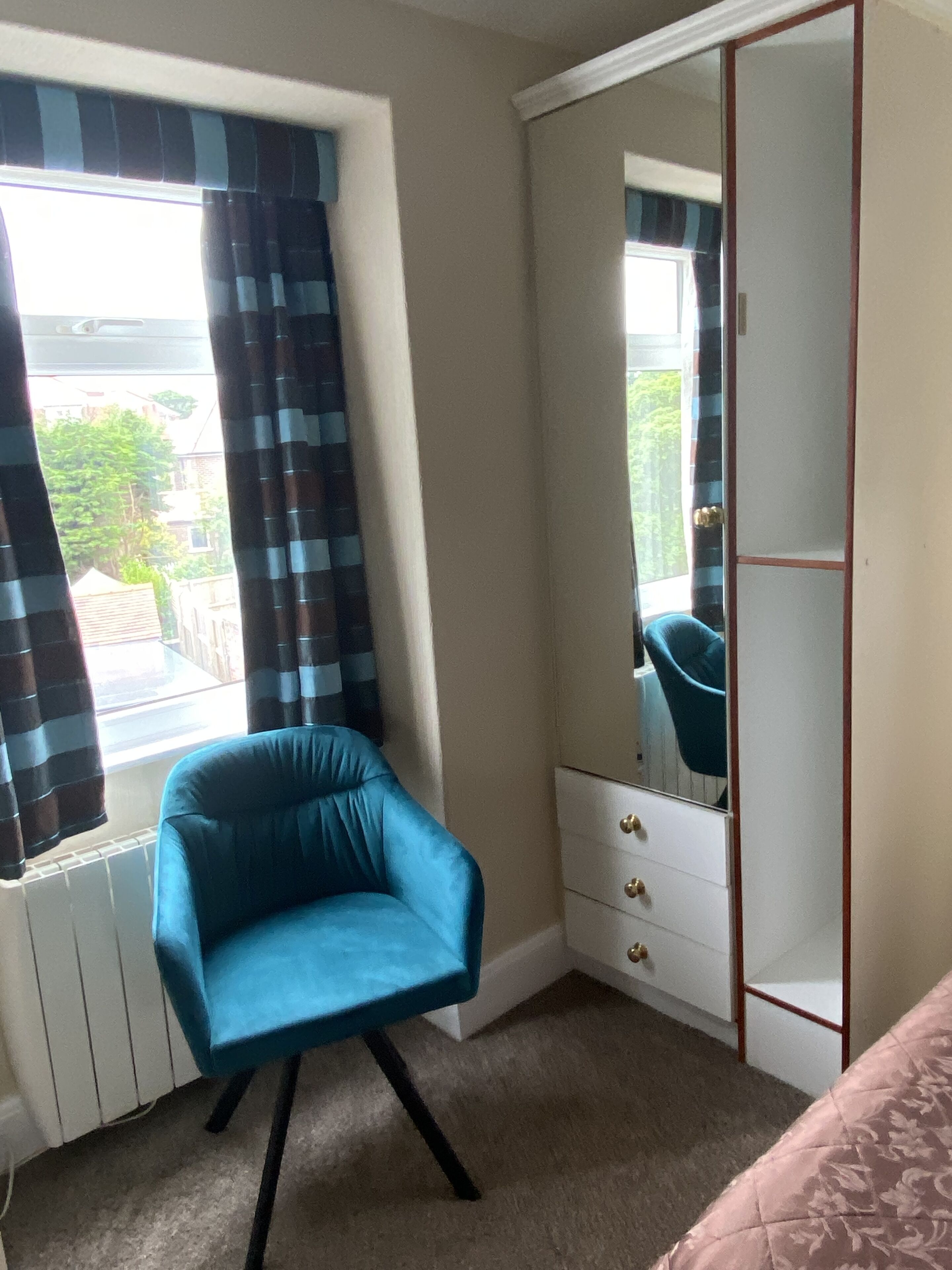 standard twin room | 1 bedroom, iron/ironing board, free wifi, bed sheets