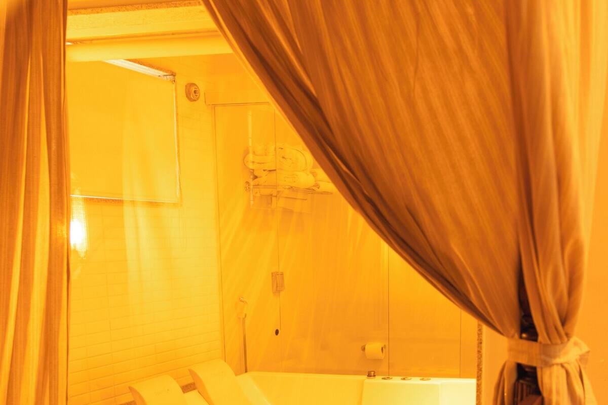 suíte gandhi | 1 bedroom, premium bedding, minibar, individually decorated